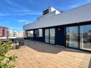 Venta Depto 3 amb c/ terraza propia y cochera Playa Grande
