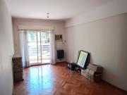 VENTA DEPTO. 3 AMBIENTES. BALCON Y PATIO. FLORES