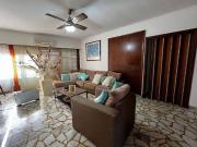 Venta Depto 4 ambientes local garaje Bernal Este