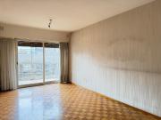 VENTA DEPTO 4 AMB EN CABALLITO COCHERA Y BAULERA