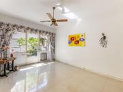 Venta Depto 4 ambientes contrafrente luminoso en Villa...