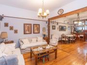 Venta depto de 4 amb de época en excelente estado!