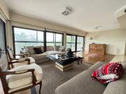 Venta Depto de 4 dormitorios con balcón al frente, vista...