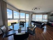 Venta depto de tres dormitorios con vista al rio, 2...