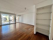 Venta depto en semipiso 3 ambientes con Cochera Piso...