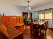 Venta depto semi piso 3 amb con patio Villa Crespo