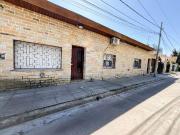 Venta 2 casas en un lote en Hurlingham GRAN ZONA