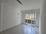 Venta dpto. 1 ambiente a la calle con Balcón