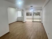 Venta Dpto 1er piso, con terraza y vista a la laguna,...