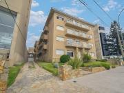 Venta dpto 2 amb dependencia patio cochera Mogotes