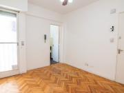 Venta dpto 2 ambientes luminoso Monserrat