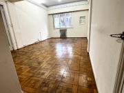 VENTA dpto 3 Amb.c/patio Caballito