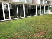 Venta dpto. en San Isidro, 1er piso con terraza y...