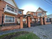 Venta Duplex Castelar Norte 4 ambientes Permuta Depto....