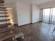 VENTA DUPLEX DE DOS DORMITORIOS CON BALCON CENTRO