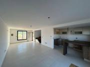 VENTA DUPLEX TIPO CASA. B° PORTALES DEL SOL. ALTA...