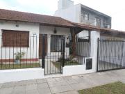 Venta Dúplex tipo casa con jardín y quincho