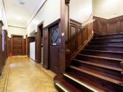 Venta Edificio con 20 oficinas y áreas comunes en Recoleta