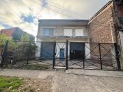 VENTA EN BLOCK. CASA 4 AMB Y DOS LOCALES VIRREYES