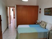 Venta en bloque: vivienda + departamentos+ galpon en...