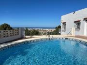 VENTA EN DENIA DE CHALET CON VISTAS AL MAR