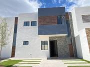 VENTA EN POZOS CON JARDÍN AMPLIO