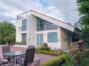 VENTA ESPECTACULAR CASA CAMPESTRE EN CHINAUTA CUNDINAMARCA