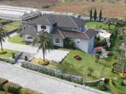 Venta Espectacular Casa En Puembo