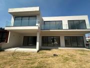 VENTA CASA EN BOSQUES DE LAS LOMAS