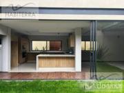 Venta excelente casa Nueva