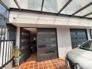 VENTA EXCELENTE CASA PRODUCTIVA UBICADA EN NORMANDIA BOGOT