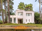 Venta, Exclusiva Casa de 4 ambientes c/ Dep. en Terrazas...