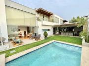 Venta Exclusiva Casa en Condominio con Jardines,...