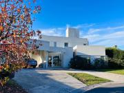 VENTA FINANCIA CASA BARRIO CERRADO WESTON