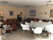 VENTA Garden House con 3 patios privados/3r 2.5b...