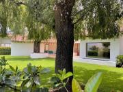 VENTA Hermosa casa diseño Legorreta, Club de Golf Los Encino