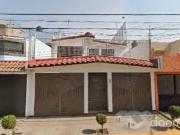 Venta hermosa casa en Bosques de Aragón