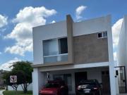 VENTA HERMOSA CASA EN CUMBRES DEL LAGO, JURIQUILLA, QRO
