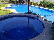 VENTA HERMOSA CASA EN FRACCIONAMIENTO CUERNAVACA NO LA...