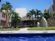VENTA HERMOSA CASA EN FRACCIONAMIENTO XOCHITEPEC MORELOS