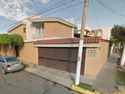 VENTA HERMOSA CASA EN ZAPOPAN EN LA CALMA