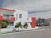 VENTA HERMOSA CASA, EO 40 LIST, CALLE LAGO SUPERIOR 183,...