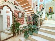 VENTA HERMOSA CASA FRENTE A PARQUE EN CONDESA