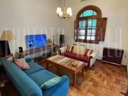 VENTA HERMOSA E IMPECABLE CASA 3 AMB EN AV LA MADRID....