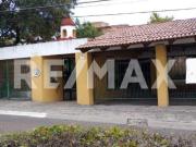 VENTA HERMOSA RESIDENCIA JURIQUILLA VILLAS DEL MESON