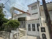 VENTA IMPORTANTE CASA + DEPTO SOBRE BV SAN JUAN