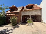 VENTA IMPORTANTE CASA EN RONDEAU 572. MACROCENTRO