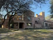 VENTA INCRIBLE CASA EN COUNTRY JOCKEY CLUB