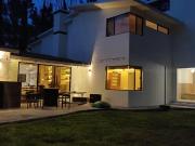 VENTA JURICA casa MODERNA remodelada, gran jardin,...