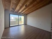 VENTA La Vista. Casa con area de TV, 4 recamaras, cuarto...